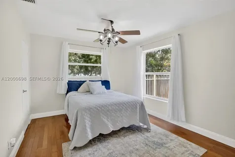 292 SW 52nd Avenue Plantation FL 33317