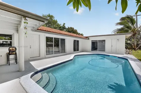 292 SW 52nd Avenue Plantation FL 33317