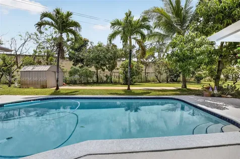 292 SW 52nd Avenue Plantation FL 33317