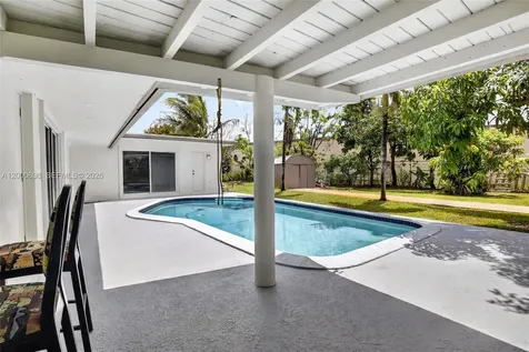 292 SW 52nd Avenue Plantation FL 33317