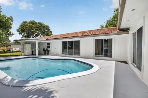292 SW 52nd Avenue Plantation FL 33317