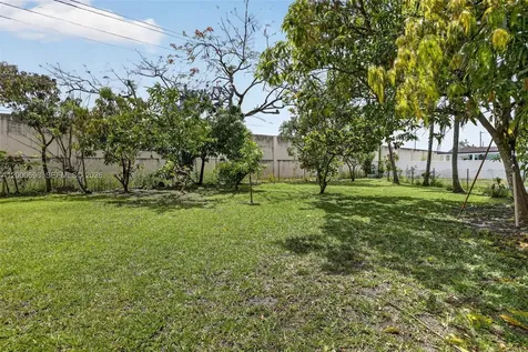 292 SW 52nd Avenue Plantation FL 33317