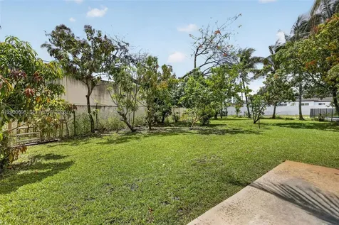 292 SW 52nd Avenue Plantation FL 33317