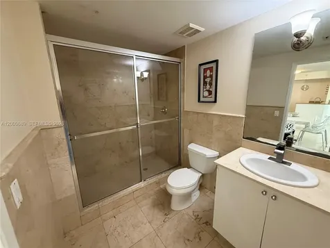 17555 Atlantic Boulevard Sunny Isles Beach FL 33160