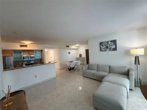 17555 Atlantic Boulevard Sunny Isles Beach FL 33160
