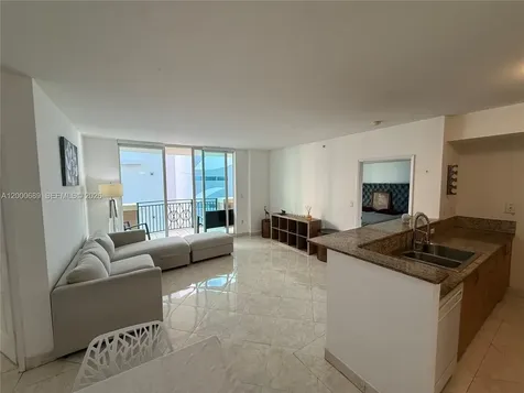 17555 Atlantic Boulevard Sunny Isles Beach FL 33160