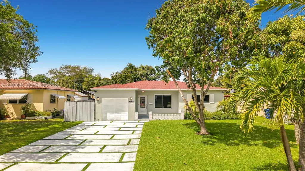 1979 NE 176 North Miami Beach FL 33162