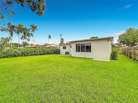 1979 NE 176 North Miami Beach FL 33162