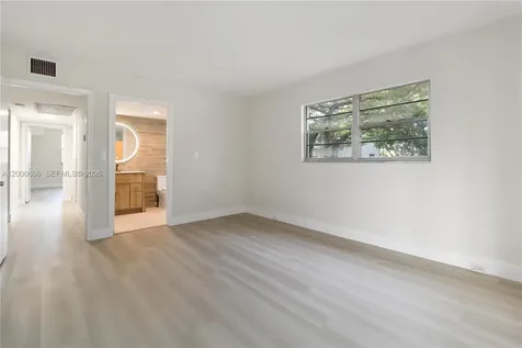 1805 Eleuthera Point Coconut Creek FL 33066