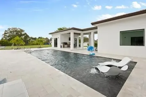 80 NW 129th Avenue Miami FL 33182