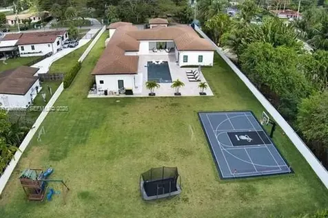 80 NW 129th Avenue Miami FL 33182