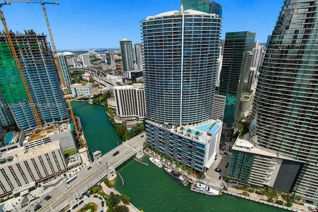 465 Brickell Avenue Miami FL 33131