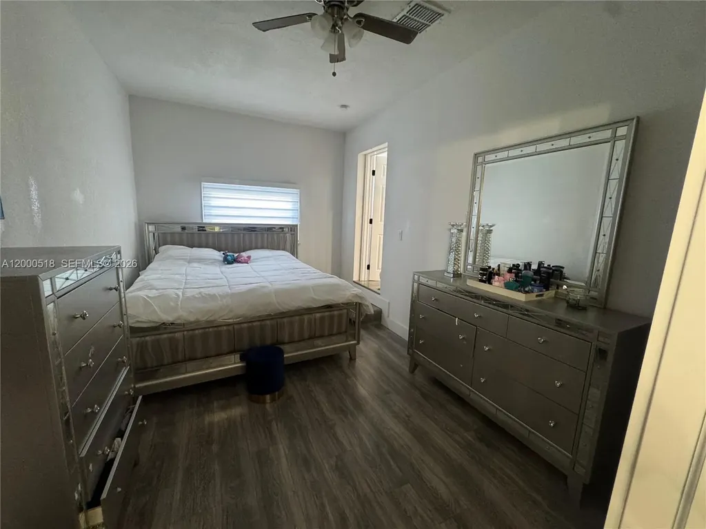 427 NW 19th Avenue Fort Lauderdale FL 33311