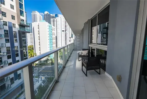 1010 SW 2nd Avenue Miami FL 33130