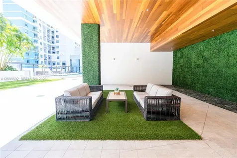 1010 SW 2nd Avenue Miami FL 33130