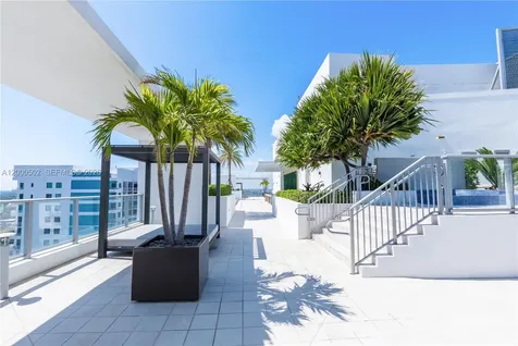 1010 SW 2nd Avenue Miami FL 33130