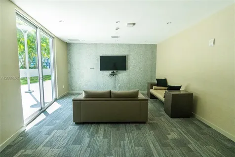 1010 SW 2nd Avenue Miami FL 33130