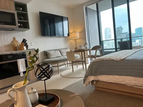 159 NE 6 Street Street Miami FL 33132