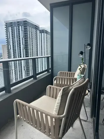 159 NE 6 Street Street Miami FL 33132