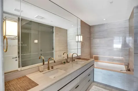 18975 Collins Avenue Sunny Isles Beach FL 33160