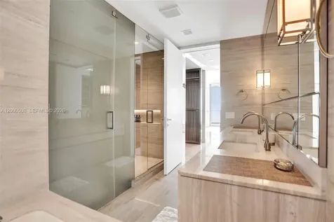 18975 Collins Avenue Sunny Isles Beach FL 33160