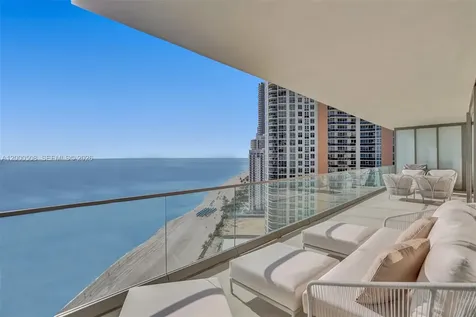 18975 Collins Avenue Sunny Isles Beach FL 33160