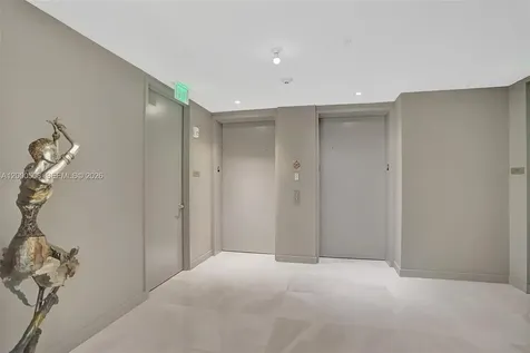 18975 Collins Avenue Sunny Isles Beach FL 33160