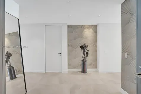 18975 Collins Avenue Sunny Isles Beach FL 33160