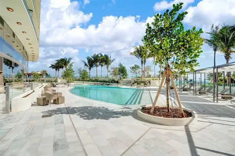 18975 Collins Avenue Sunny Isles Beach FL 33160