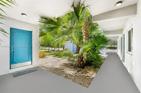 2616 NE 14 Avenue Wilton Manors FL 33334