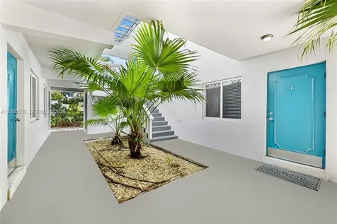 2616 NE 14 Avenue Wilton Manors FL 33334
