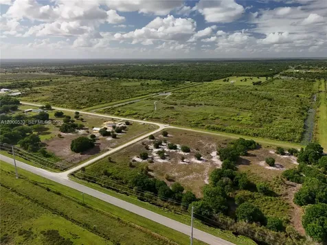 16734 NW 242nd Okeechobee FL 34972