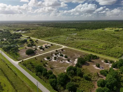 16734 NW 242nd Okeechobee FL 34972