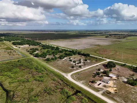 16734 NW 242nd Okeechobee FL 34972