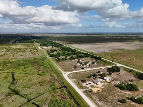 16734 NW 242nd Okeechobee FL 34972
