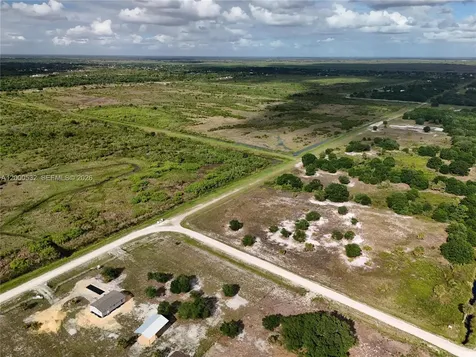 16734 NW 242nd Okeechobee FL 34972