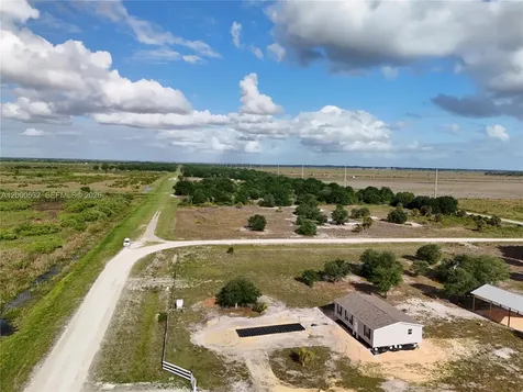 16734 NW 242nd Okeechobee FL 34972