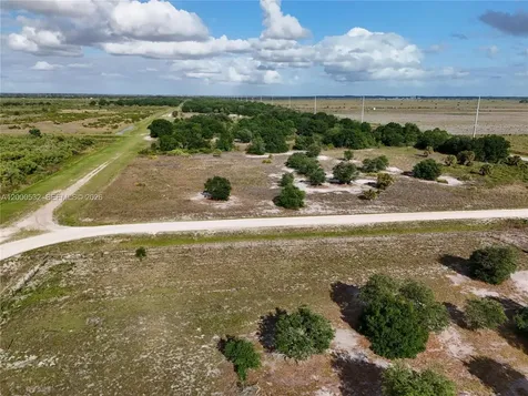 16734 NW 242nd Okeechobee FL 34972
