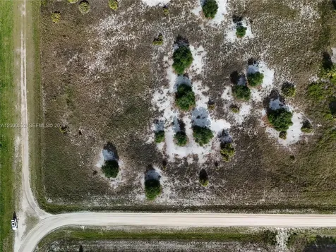 16734 NW 242nd Okeechobee FL 34972