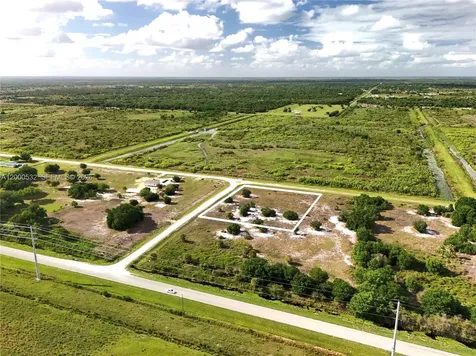 16734 NW 242nd Okeechobee FL 34972