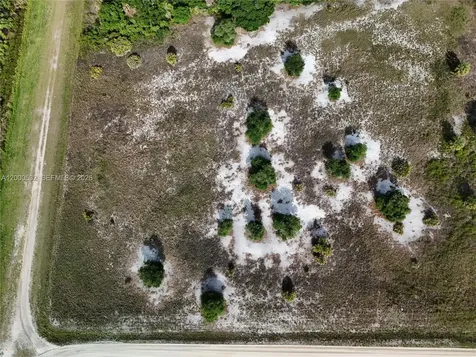 16734 NW 242nd Okeechobee FL 34972