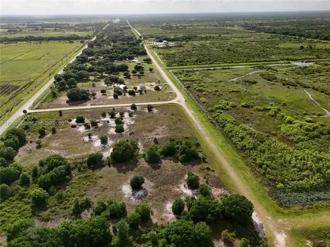 16734 NW 242nd Okeechobee FL 34972