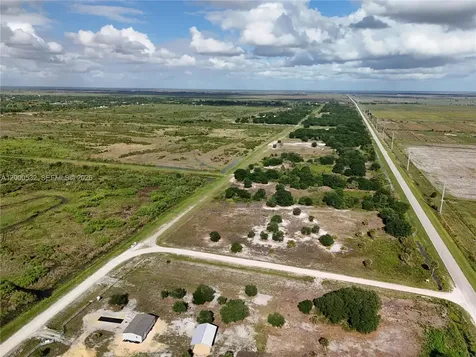 16734 NW 242nd Okeechobee FL 34972
