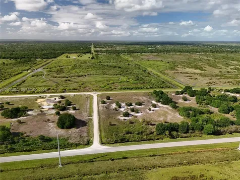 16734 NW 242nd Okeechobee FL 34972