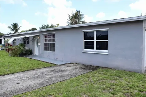 1240 NE 214th Street Miami FL 33179