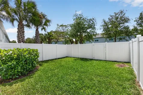 543 Parsons Way Deerfield Beach FL 33442