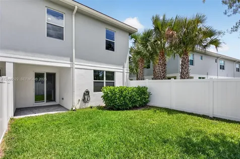 543 Parsons Way Deerfield Beach FL 33442