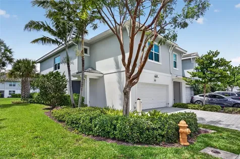 543 Parsons Way Deerfield Beach FL 33442
