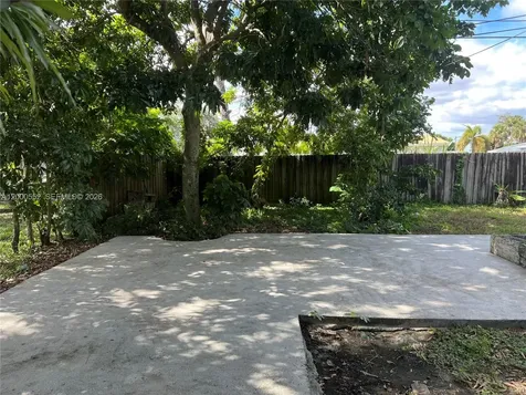 931 NW 34th Way Lauderhill FL 33311