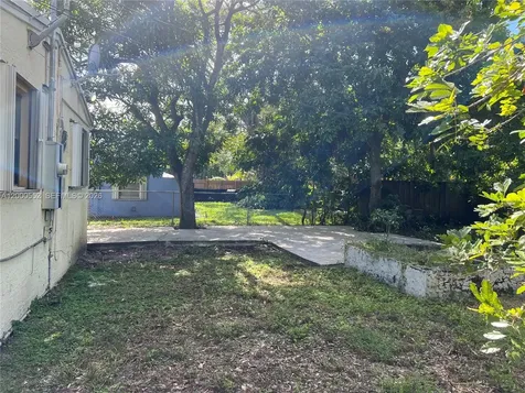 931 NW 34th Way Lauderhill FL 33311